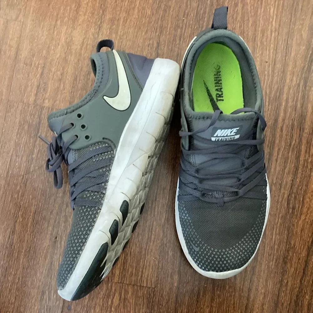 Nike Gray Running Shoes Sz 7